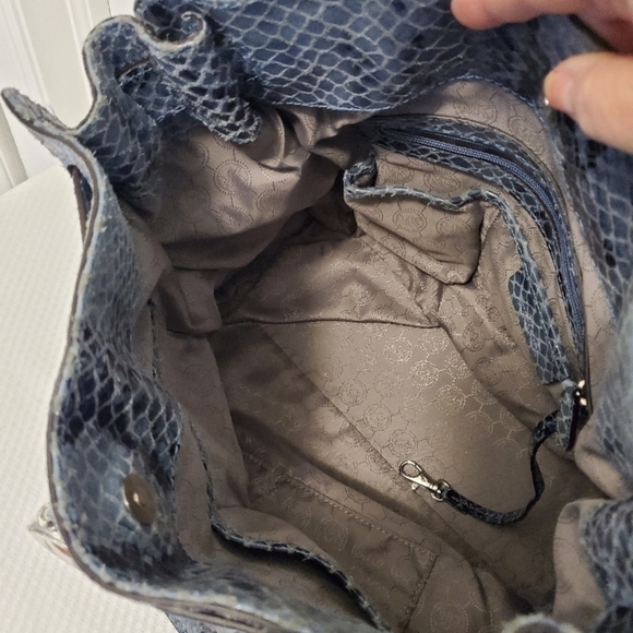 Michael Kors Python-Print Hamilton Blue Leather Tote/Shoulder Bag - Picture 9 of 10